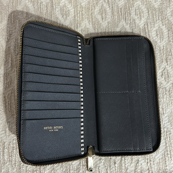 Henri Bendel Grey Croc Embossed Leather Zip Around Wallet - Picture 8 of 16